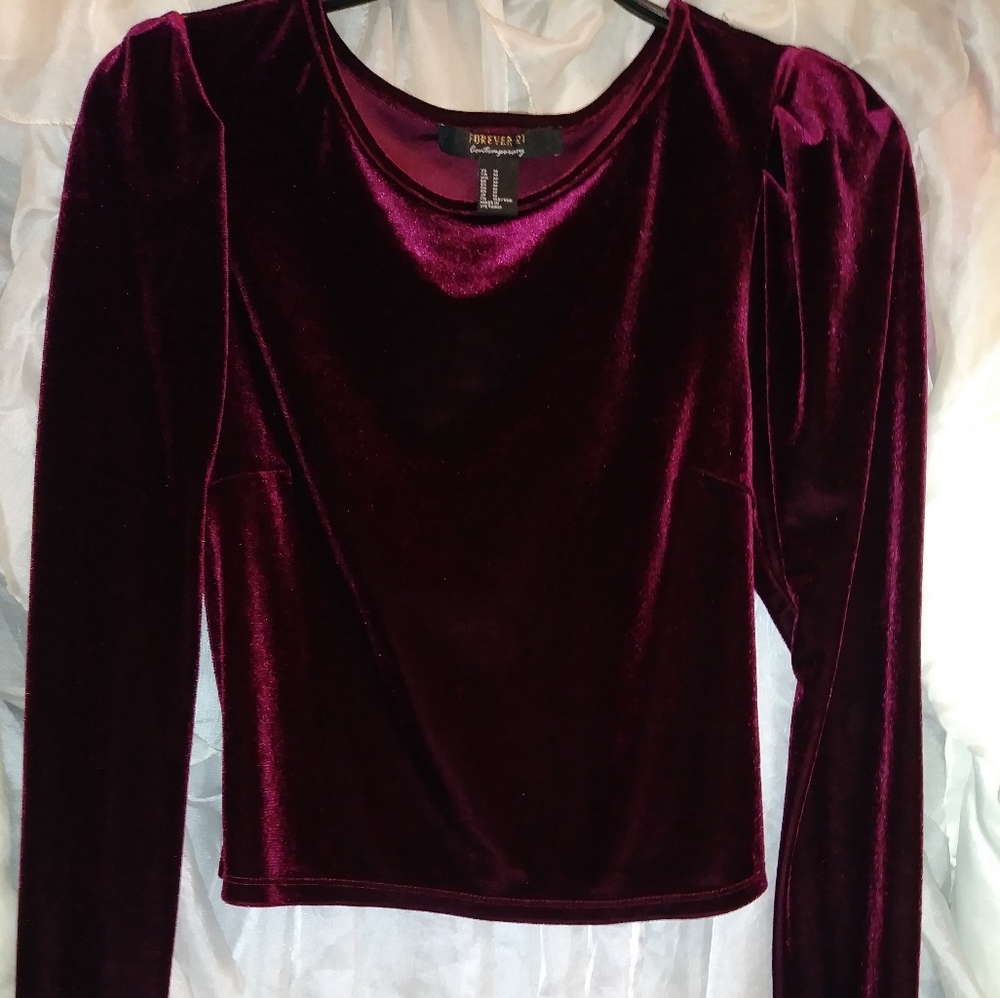 Soft VelvetyCrop top